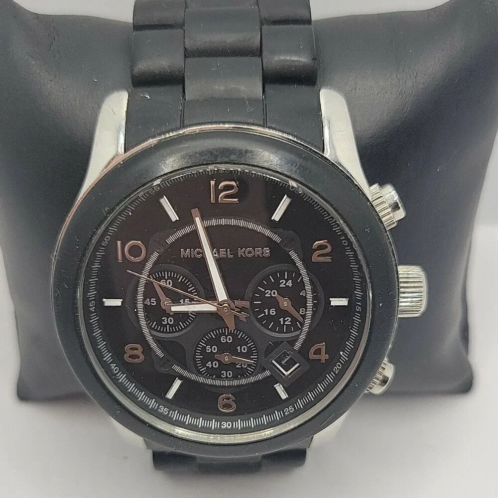 Michael Kors Runway MK8107 Unisex Stainless Steel Analog Dial Quartz Watch AM682